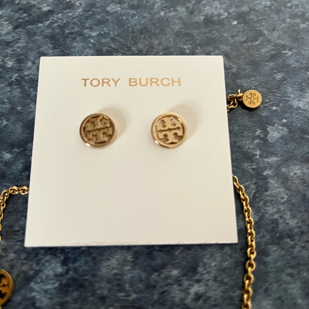 Tory Burch Gold Logo Necklace and Earring Set - Picture 3 of 4